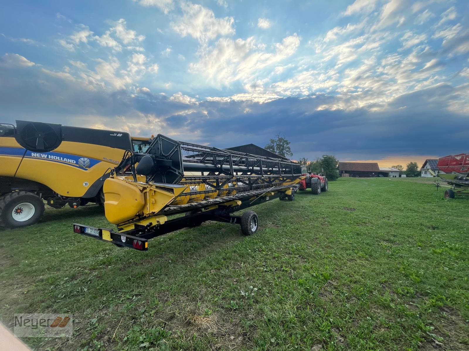 Schneidwerk of the type New Holland Varifeed Schneidwerk 9,15m + Biso TW | Bj. 2012, Gebrauchtmaschine in Bad Waldsee Mennisweiler (Picture 4)